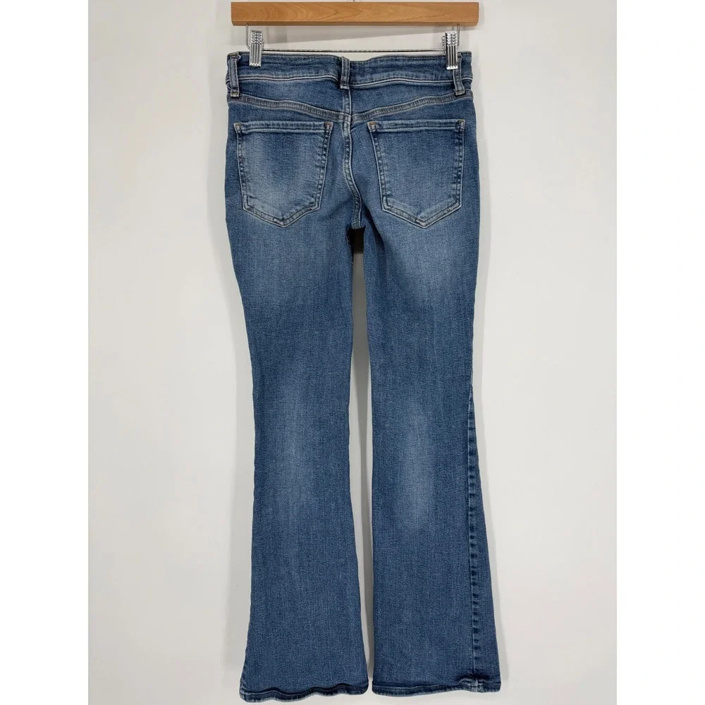 We The Free People Flare Jeans Blue Med Wash Denim‎ Size 27 Retro Boho Festival